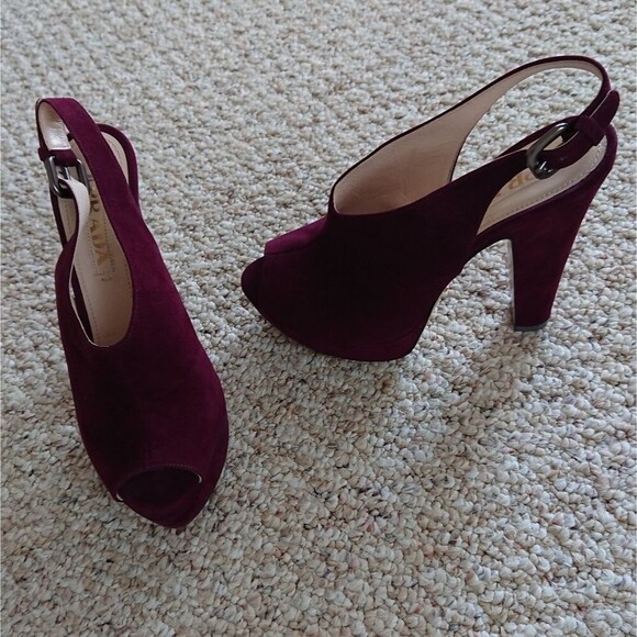 Brand new - magenta Prada suede heels size 36 - Picture 1 of 10